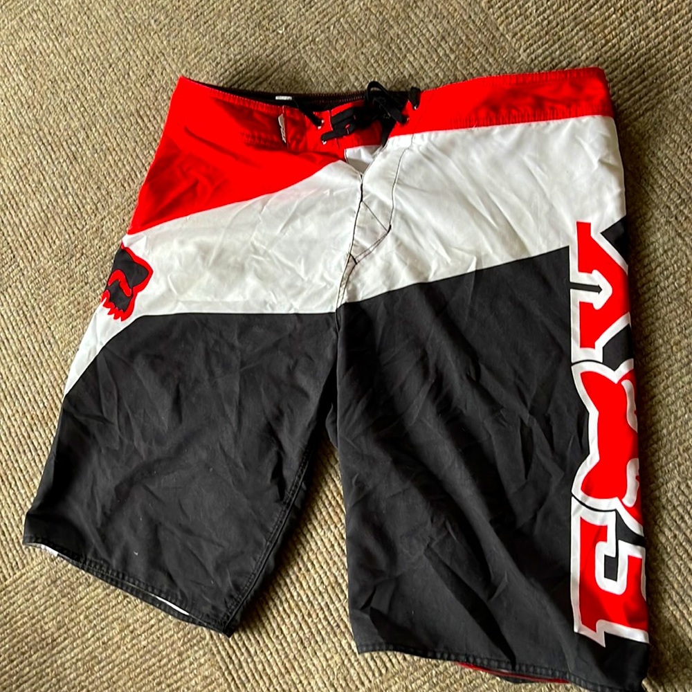 FOX RACING BOARD SHORTS! Size 36 good condition.